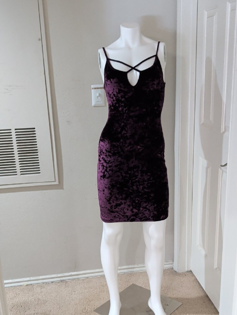 Retro Popular Basics Crushed Velvet Mini Dress in Plum Women's Small Y2K